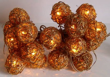 Pequeñas bolas de mimbre de la lámpara bombilla FY-06-037 navidad FY-06-037 pequeñas bolas de mimbre de la lámpara bombilla de Navidad barata Luz rota